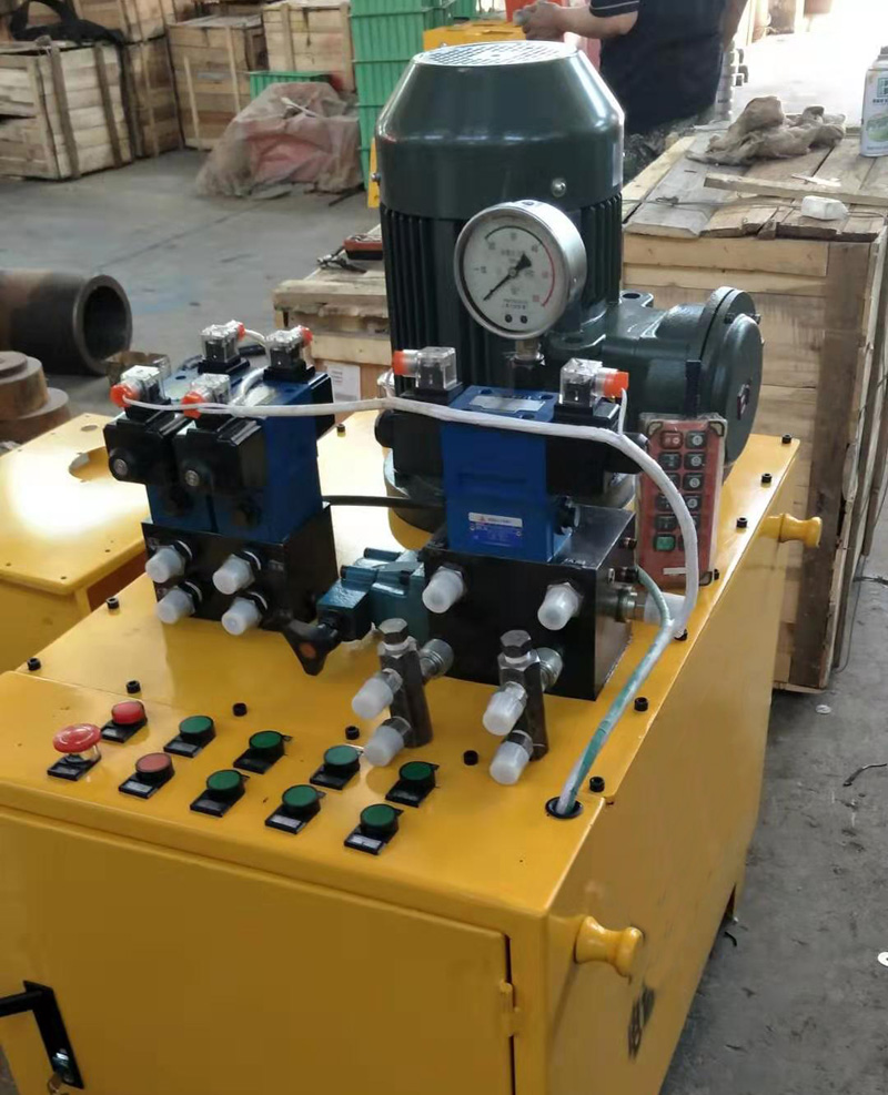 電動(dòng)液壓油泵生產(chǎn)現(xiàn)場(chǎng)