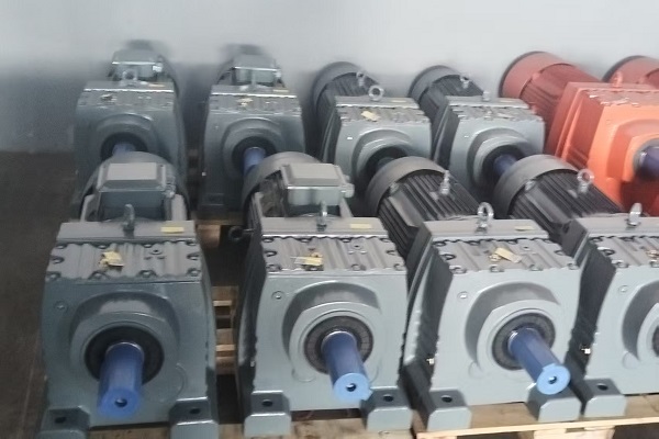 R47減速機9.29.jpg