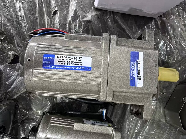 5IK180GU-SF微型齒輪減速電機.jpg