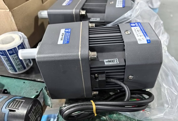 鋰電池熱封機減速電機.jpg
