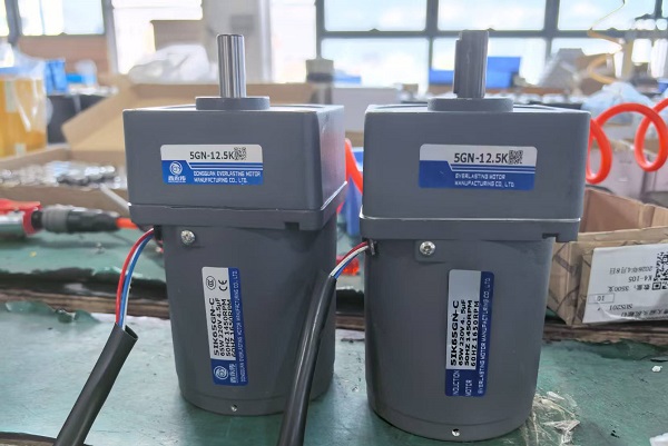 化妝品灌裝機(jī)減速電機(jī),5IK40RGN-A微型減速電機(jī).jpg