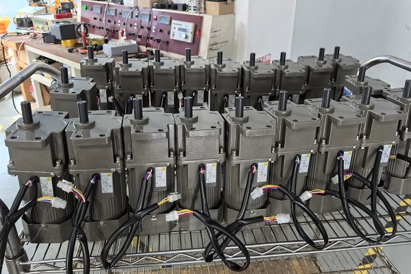 蔗糖包裝皮帶輸送機減速電機.jpg