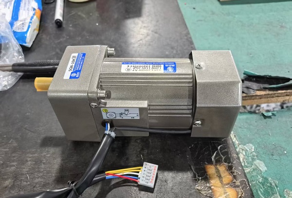 分裝機電機減速機,5RK60GN-AF微型減速電機.jpg
