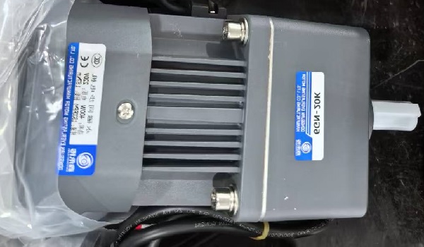藥材切片機電機減速機,400W永磁同步減速電機.jpg 藥材切片機電機減速機,400W永磁同步減速電機.jpg
