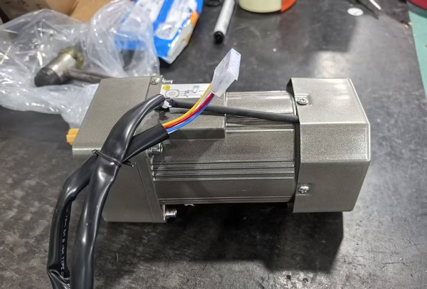 噴碼機電機減速機,6IK300GU-C/6GU20K/15軸微型減速電機.jpg 噴碼機電機減速機,6IK300GU-C/6GU20K/15軸微型減速電機.jpg