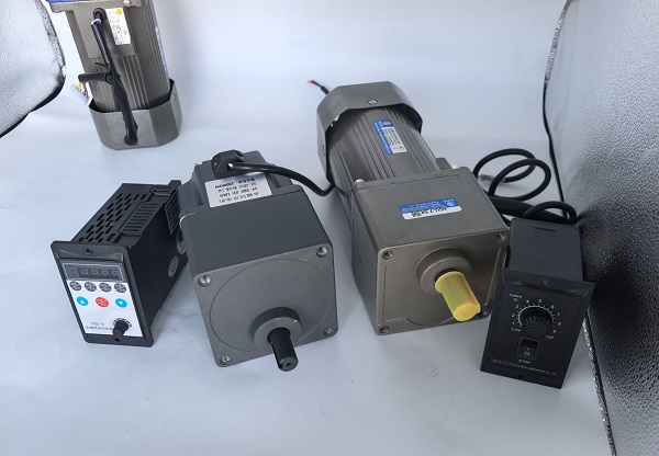 整列機電機減速機,5RK60GU-CF 60W小微型減速電機.jpg