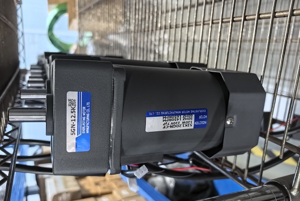 雞肉切塊機電機減速機,5RK140GU-CF 140W小微型減速電機.jpg