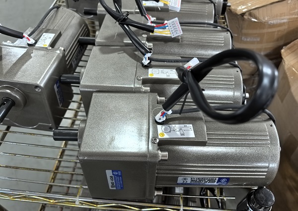 紙盒封盒機電機減速機,5IK120GN-CF微型齒輪減速電機.jpg