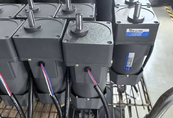 三面貼標機電機減速機,90W微型減速電機5IK90A-CF.jpg