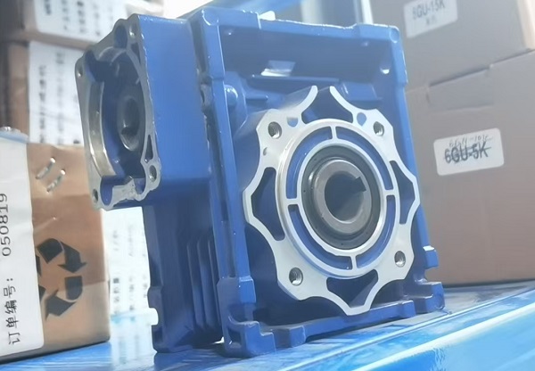 取暖送料機電機減速機,NMRV050-5GU20K-120W減速電機.jpg 取暖送料機電機減速機,NMRV050-5GU20K-120W減速電機.jpg
